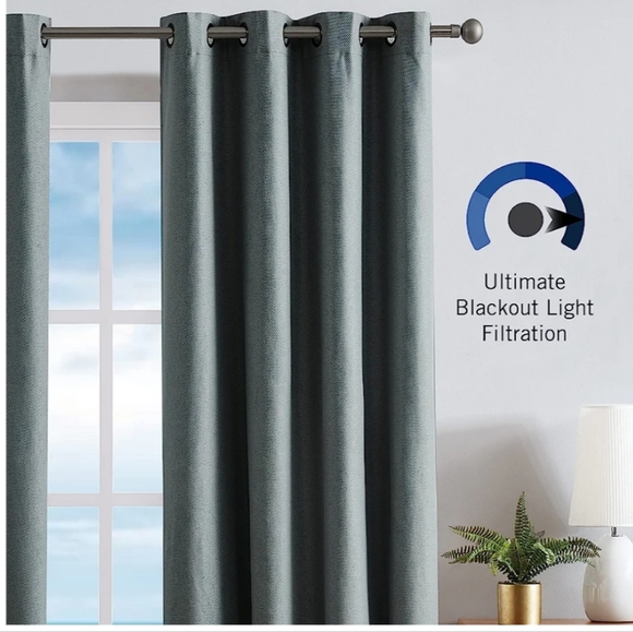 Nautica Home set of 2 thermal woven hone darkening window panels with grommets - Picture 2 of 9